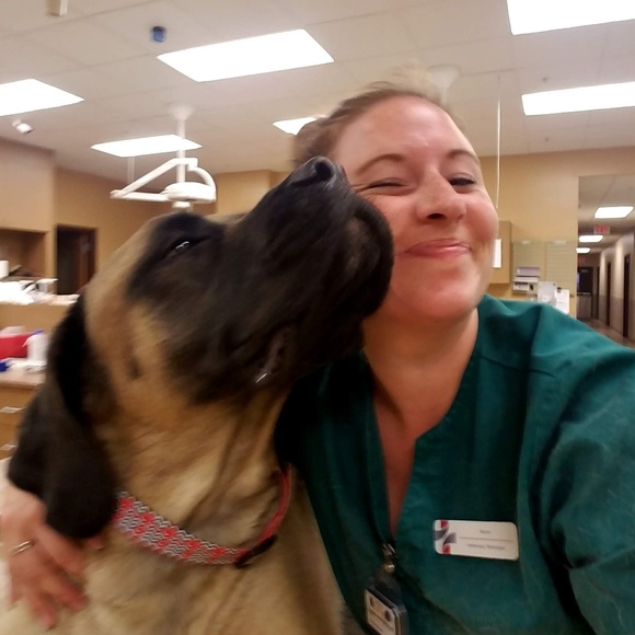 Meet your Posher, Renee - Picture 7 of 7